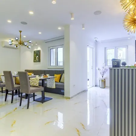 Luxury Bed & Breakfast Irini, In The Heart Of krevet i doručak 4*