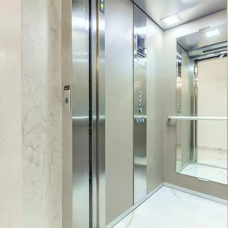 krevet i doručak Luxury Bed & Breakfast Irini, In The Heart Of 4*