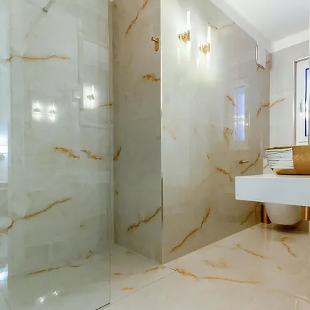 Luxury Bed & Breakfast Irini, In The Heart Of krevet i doručak