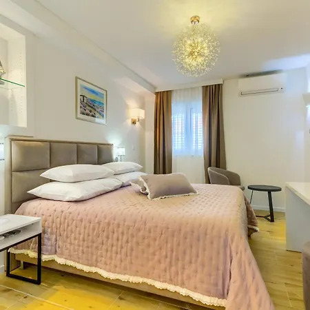 Luxury Bed & Breakfast Irini, In The Heart Of krevet i doručak Split