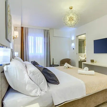 Luxury Bed & Breakfast Irini, In The Heart Of krevet i doručak